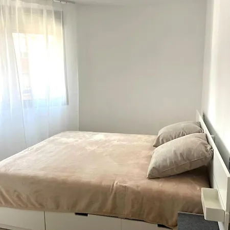 Lägenhet Marina Luxury